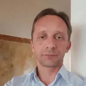 Fotografia de profil a Dr. Laurentiu Deutsch