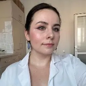 Fotografia de profil a Dr. Andra Monica Rotar