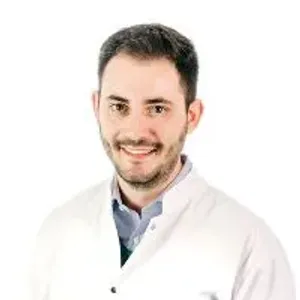 Fotografia de profil a Dr. Matei Bâră