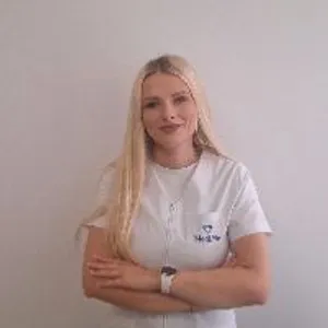Fotografia de profil a Dr. Laura Amalia Militaru