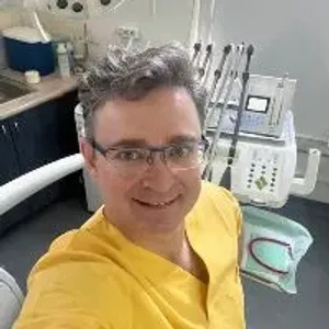 Fotografia de profil a Dr. Nicolae Codrut Soare