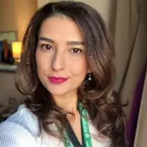 Fotografia de profil a Dr. Oana Koppandi