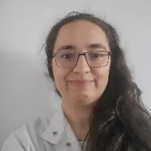 Fotografia de profil a Dr. Oana-Stefana Enache