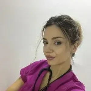 Fotografia de profil a Dr. Iulia Preda