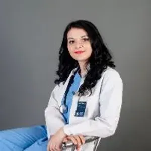 Fotografia de profil a Dr. Oana Herle-Dascalu