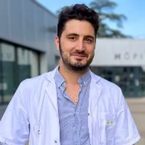 Fotografia de profil a Dr. Bogdan Dragomir