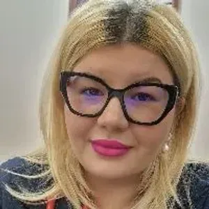 Fotografia de profil a Dr. Loredana Aikins