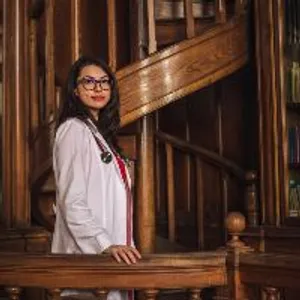 Fotografia de profil a Dr. Andra Postelnicu