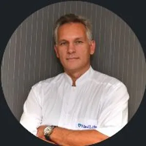 Fotografia de profil a Dr. Serban Vasile