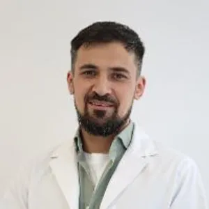 Fotografia de profil a Dr. Alen Dumitras