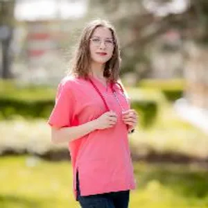 Fotografia de profil a Dr. Gabriela Enache