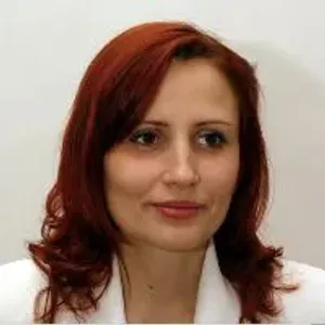 Fotografia de profil a Dr. Cristina Pavel