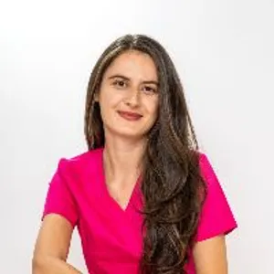 Fotografia de profil a Dr. Isabela Iusco
