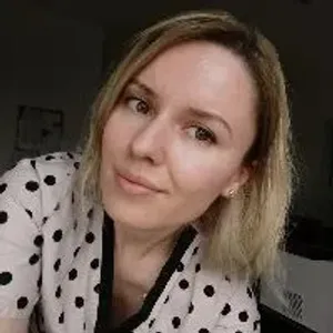 Fotografia de profil a Dr. Gianina Zavate